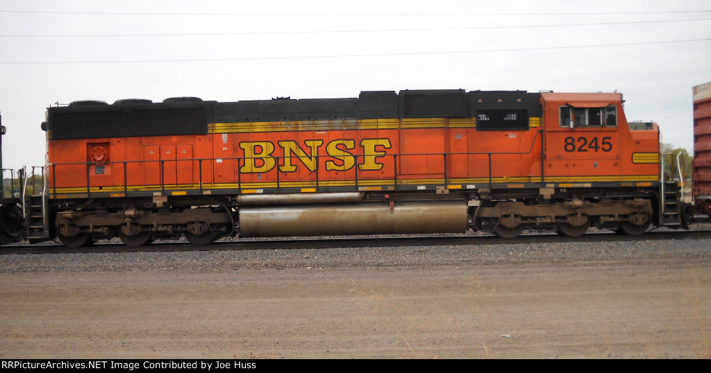 BNSF 8245